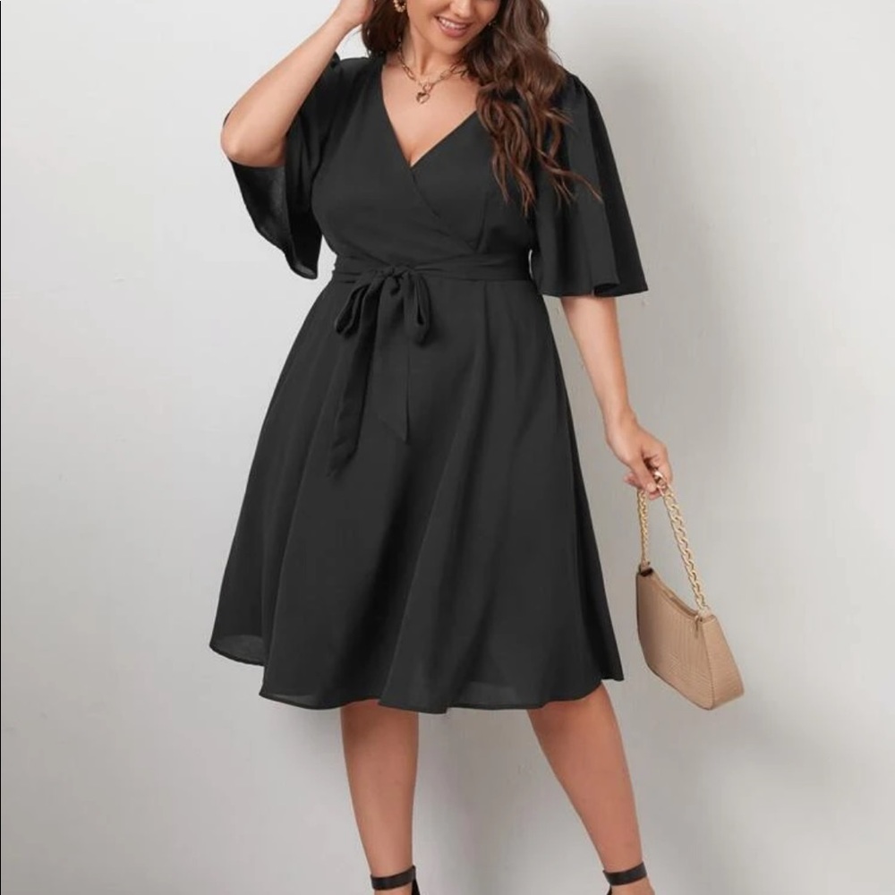 Last one Plus size belted butterfly sleeve dress burgundy - Picture 9 of 16